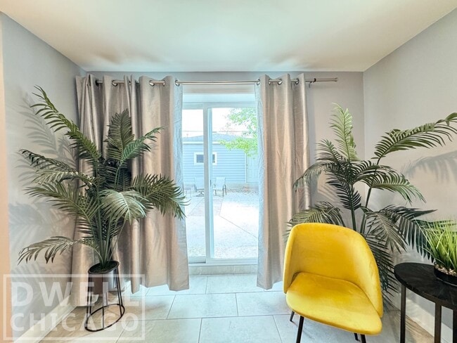 2550 W Thomas St, Chicago, IL 60622 - photo 6