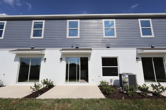 4164 Campsite Loop, Orlando, FL 32824 - photo 2