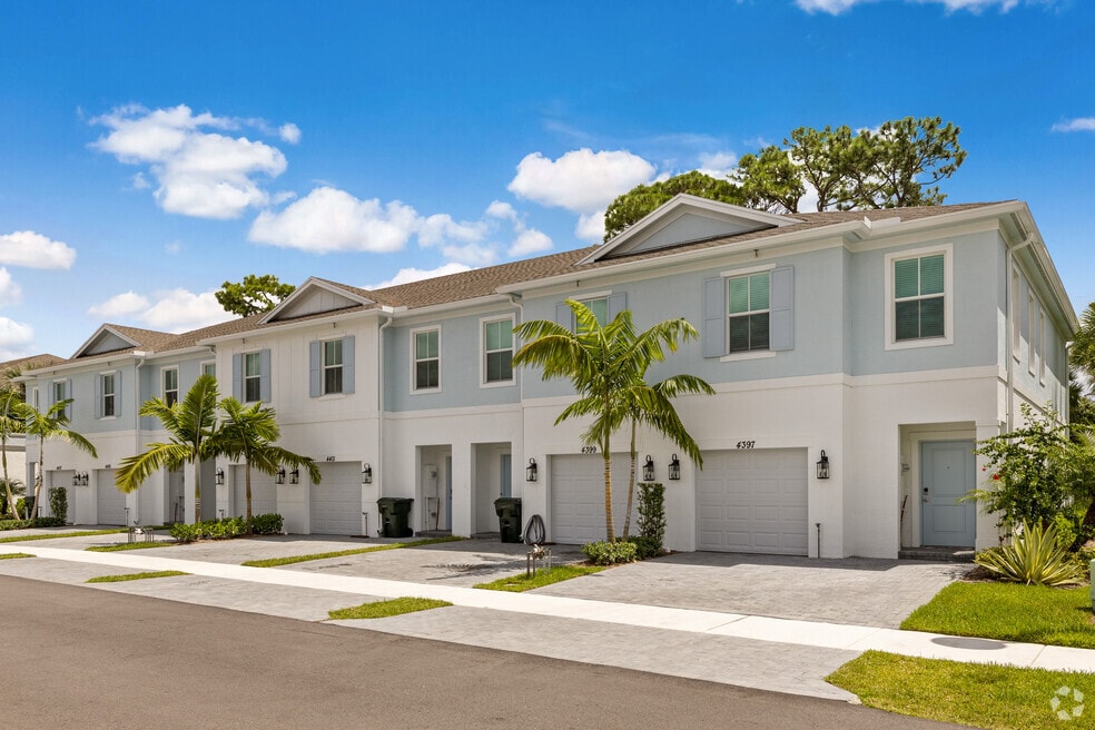 Boatman Hammock, Lake Worth Beach, FL 33461 - photo 1