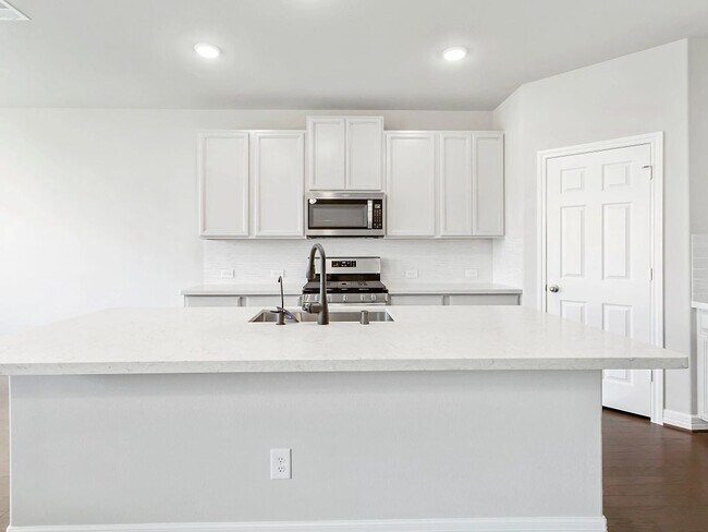 24410 N Blackwater Creek Trail unit 36450395, Magnolia, TX 77355 - photo 3