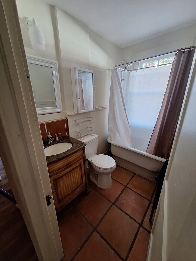 505 54th St unit 1, West Palm Beach, FL 33407 - photo 6