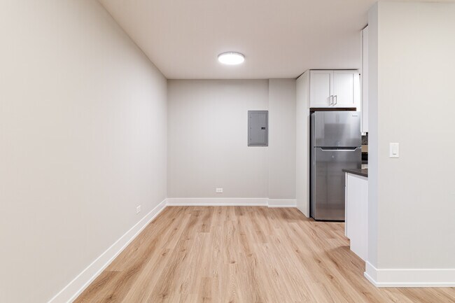520 W Aldine Ave unit 409, Chicago, IL 60657 - photo 6