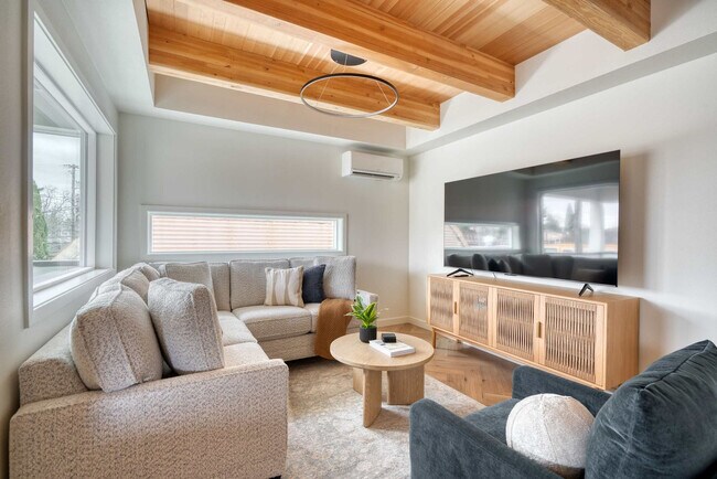 5022 NE 26th Ave unit ID1309895P, Portland, OR 97211 - photo 4