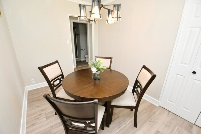 517 Napoleon St unit ID1037677P, South Bend, IN 46617 - photo 7