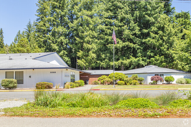 Kitsap Adventist Christian School serves students in grades K-9th grade.