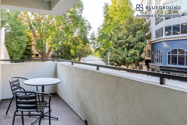 34 Union Square unit FL2-ID1904, Union City, CA 94587 - photo 6