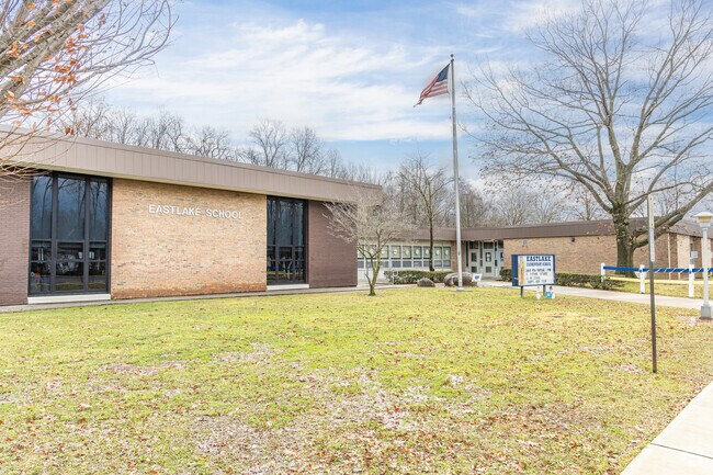 Eastlake Elementary School receives a rating of B+.
