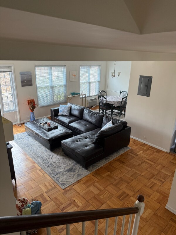 3622 Gunston Rd, Alexandria, VA 22302