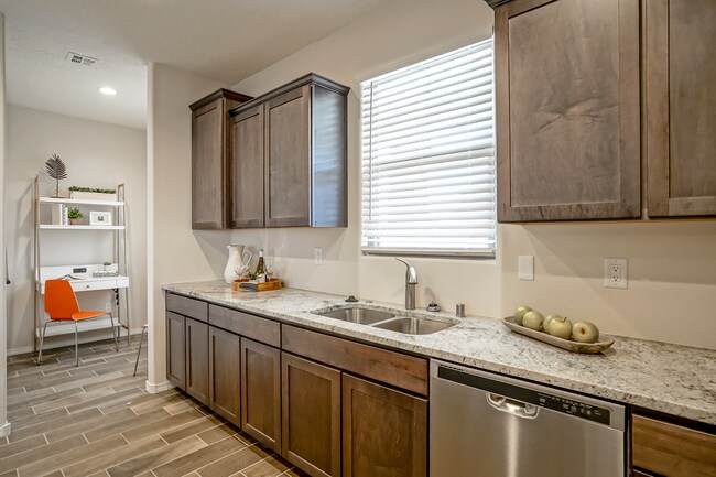 2006 de Kooning Ave SE unit 36383954, Albuquerque, NM 87106 - photo 3