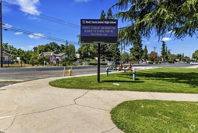 Welcome to Mark Twain Junior High in West Modesto, Ca.