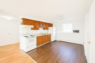 385 Pine St Unit 5, Bangor, ME 04401