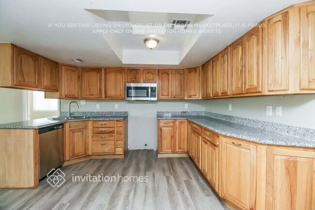 4102 N 85th Dr, Phoenix, AZ 85037 - photo 6