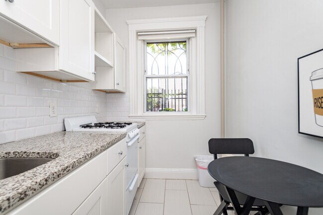 49 Worthington St unit 8, Boston, MA 02120 - photo 3