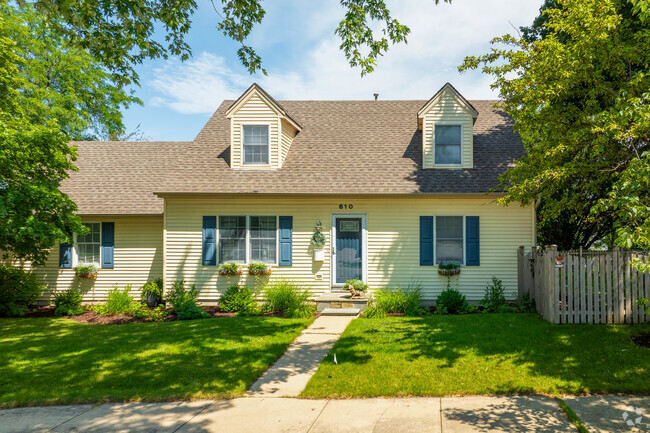 This charming cottage in Southwest St Charles is a common sight in the neighborhood.