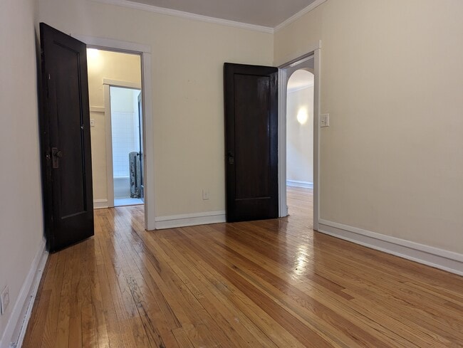 2122 W Ainslie St unit 2106-1N, Chicago, IL 60625 - photo 6