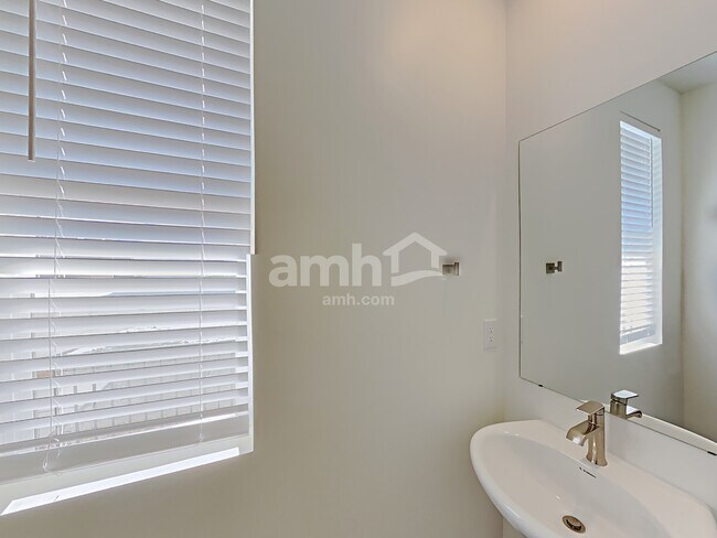 2411 E Buckskin Way, Eagle Mountain, UT 84005 - photo 6