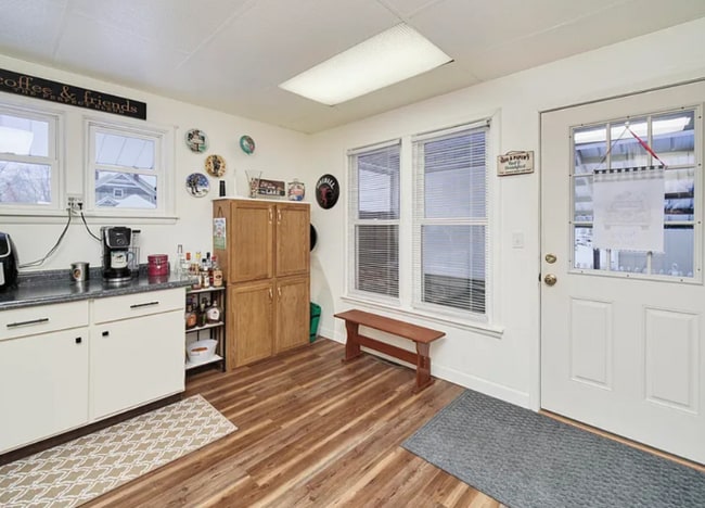 720 E Ludington Ave, Ludington, MI 49431 - photo 6