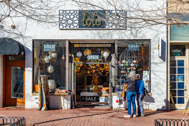 Pearl Street is a pedestrian mall in downtown Boulder with dozens of boutiques and stores.