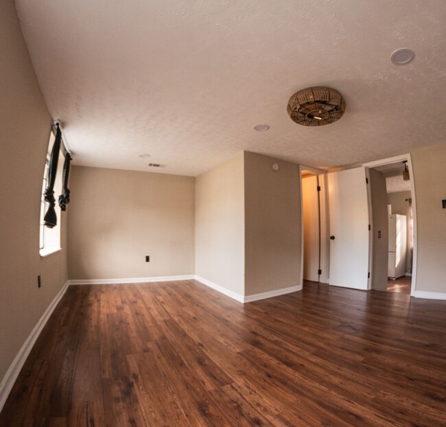Bedroom 1/walk-in closet