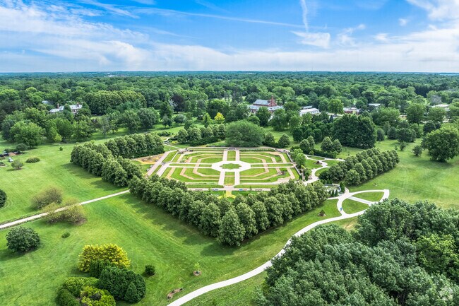 People love walking the University Of Illinois Arboretum grounds near West Urbana.