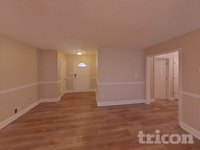 148 Springvalley Cir, Stockbridge, GA 30281 - photo 2