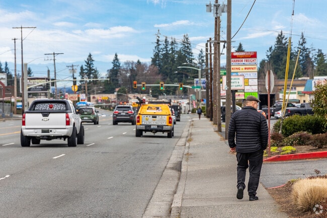Walkable streets make South Forest Park convenient for nearby destinations.