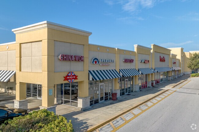With an array of shops and dining options Haines City Mall has what your looking for.