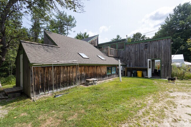 The School Around Us serves students from preschool through middle school.