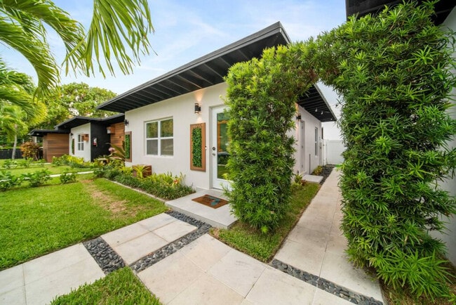 820 NE 14th Ave unit ID1369638P, Fort Lauderdale, FL 33304 - photo 3