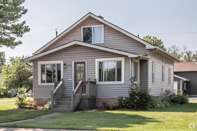 Bungalows and cottages are the vintage finds cherished in Allouez-Itasca Wisconsin.