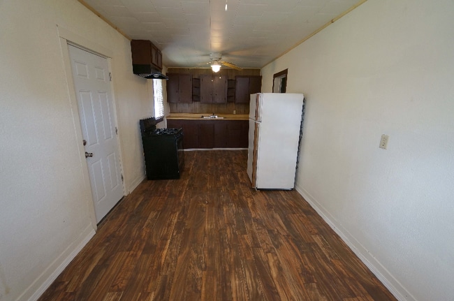 726 E Laurent St, Opelousas, LA 70570 - photo 6