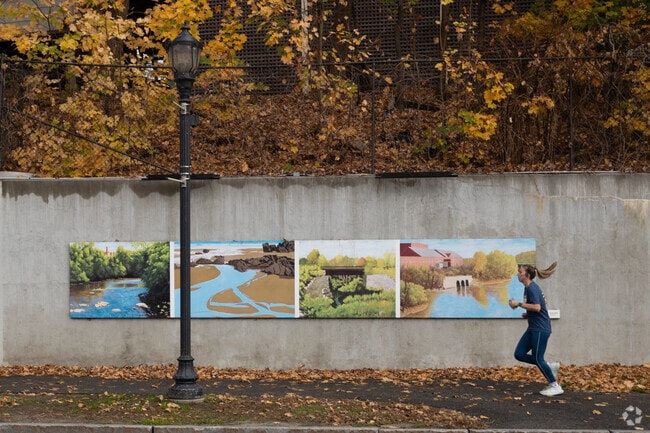 Intown New Auburn, a burgeoning neighborhood, is on the rise.