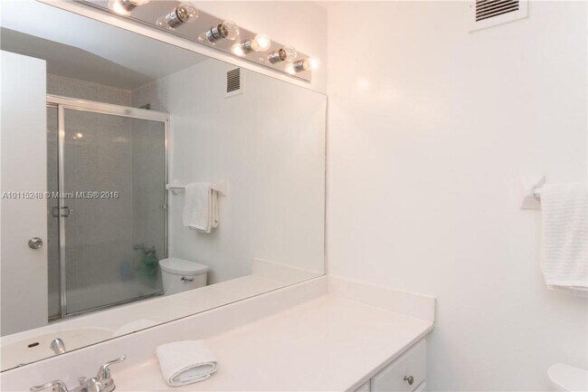 Mirador 1200 unit 1502, Miami Beach, FL 33139 - photo 7