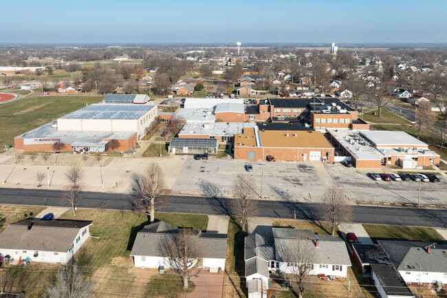 Red Bud High School in Red Bud, IL prioritizes learning and collaboration.