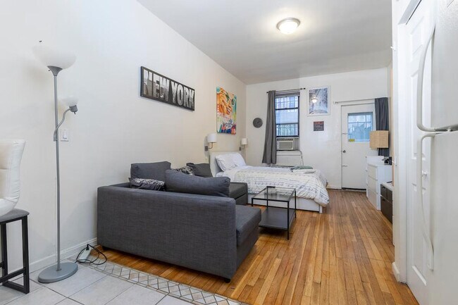 1540-1552-1552 1st Ave unit ID1032061P, New York, NY 10028 - photo 5