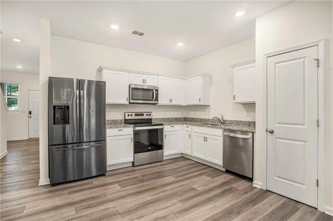 1502 Vernon Blvd, Decatur, GA 30035 - photo 5