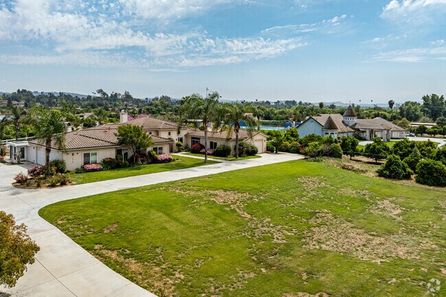 Off the edge of Casa Blanca you'll come across large ranch style properties.