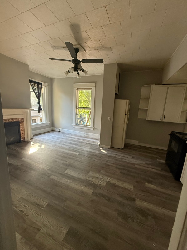 315 S 4th St Unit 2, Coshocton, OH 43812