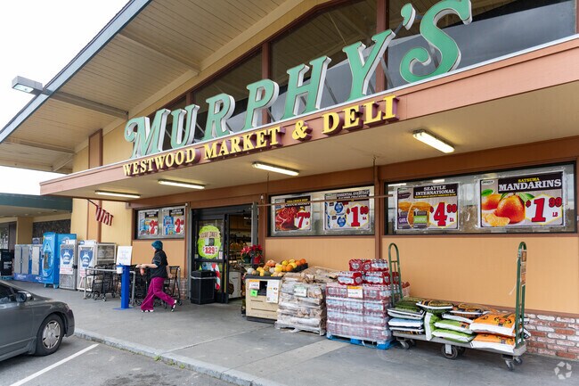 Grocery shopping is located in the center of Westwood-Vasside at Murphy's.