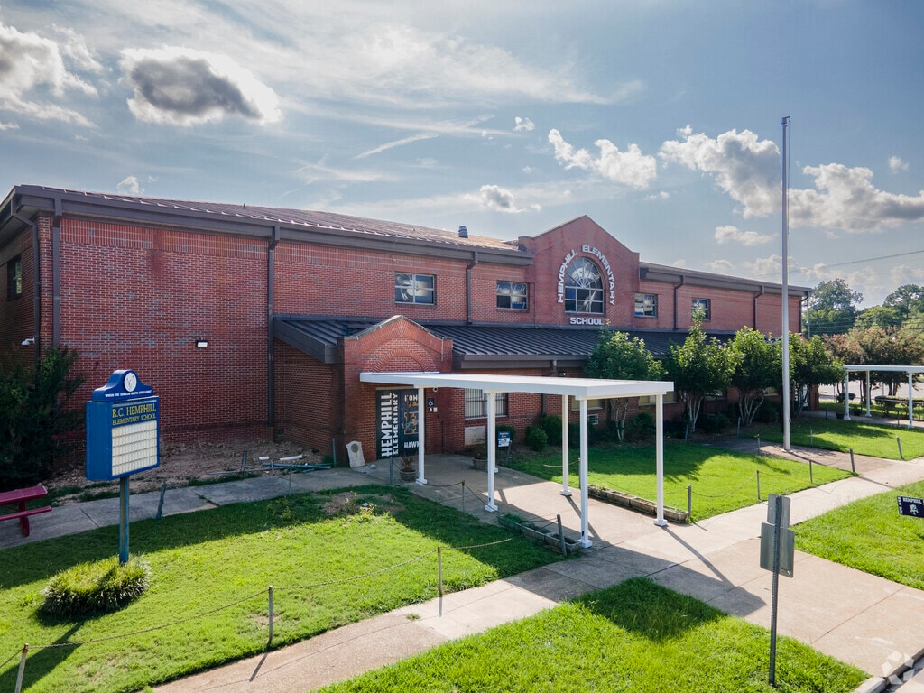 R.C. Hemphill Elementary School serves students in grades K-5.