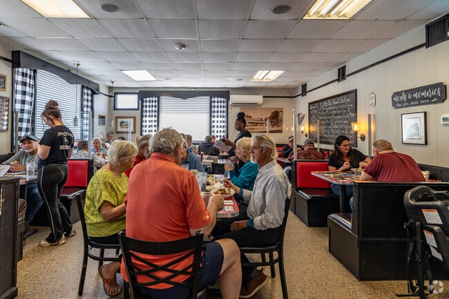 Steffens Restaurant in Kingsland is a hometown favorite, where everyone goes to enjoy a home-cooked meal.