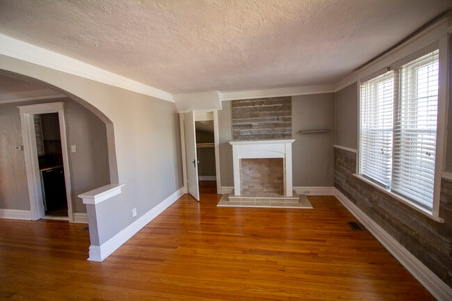 5614 Delor St unit 5614 1stFloor, Saint Louis, MO 63109 - photo 5