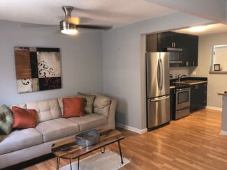 545 S Limestone, Lexington, KY 40508