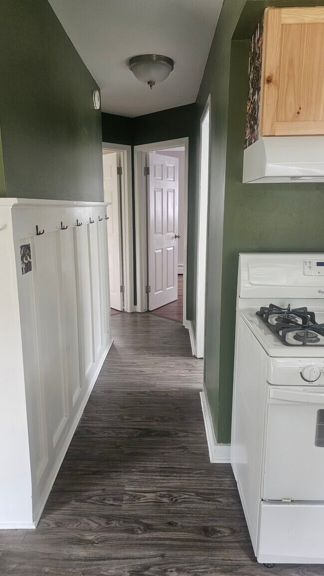 2525 Mckee Ave SW unit 2, Wyoming, MI 49509 - photo 6