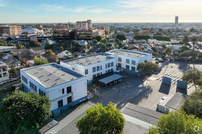 Bridge Street Elementary School is home to the kids from pre-school to 5th grade.