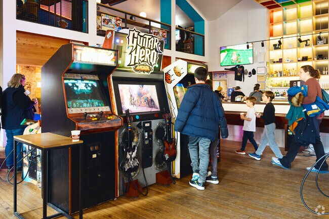 The Playhouse Swillburger in Swillburg offers food and arcade games.