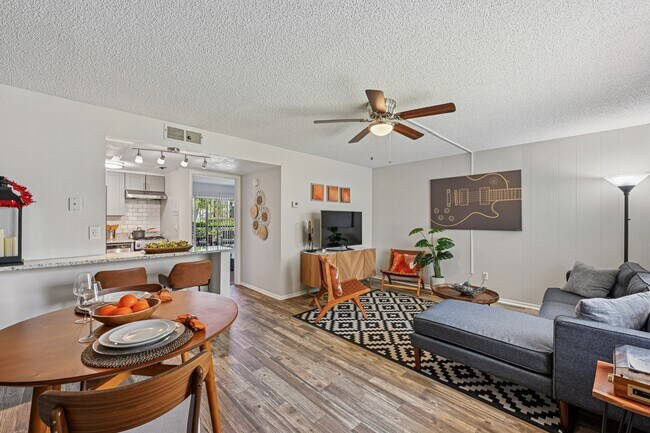 The Monroe on Monterey, Palm Bay, FL 32905 - photo 2