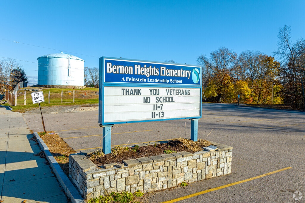 Welcome to Bernon Heights Elementary School, a public school in Woonsocket, RI.