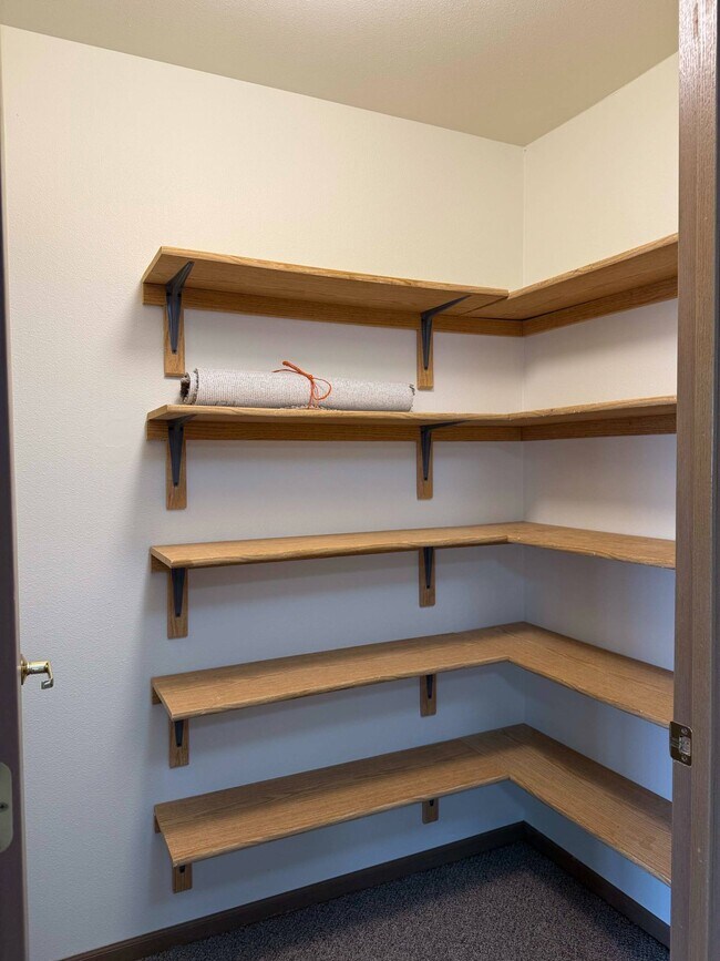 walk in pantry