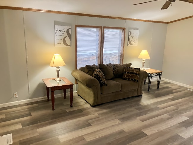 69 Village Ct, Mediapolis, IA 52637 - photo 7